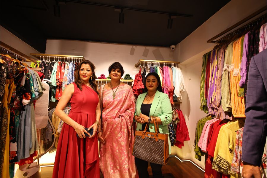 Legacy and Looms’  Celebrates Successful First Anniversary in Belgaum with Mrs. World Aditi Govitrikar   