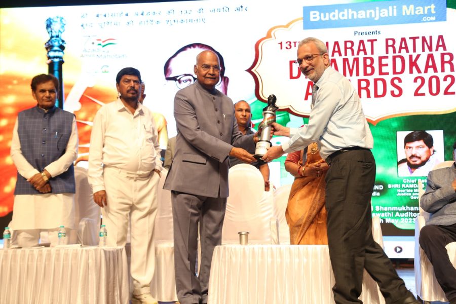 Dr. Bipin Sule Honored by 14th President Ramnath Kovind for Promoting National Education Policy